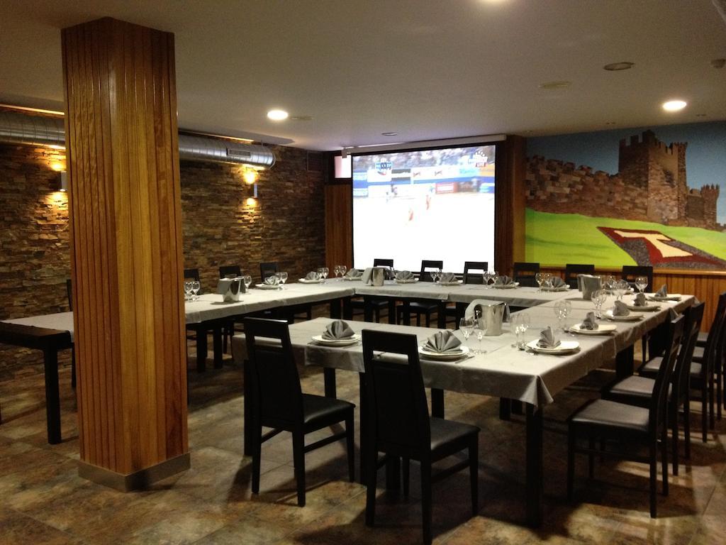 Area de Servicio Villamartín Villamartin de la Abadia Exterior foto