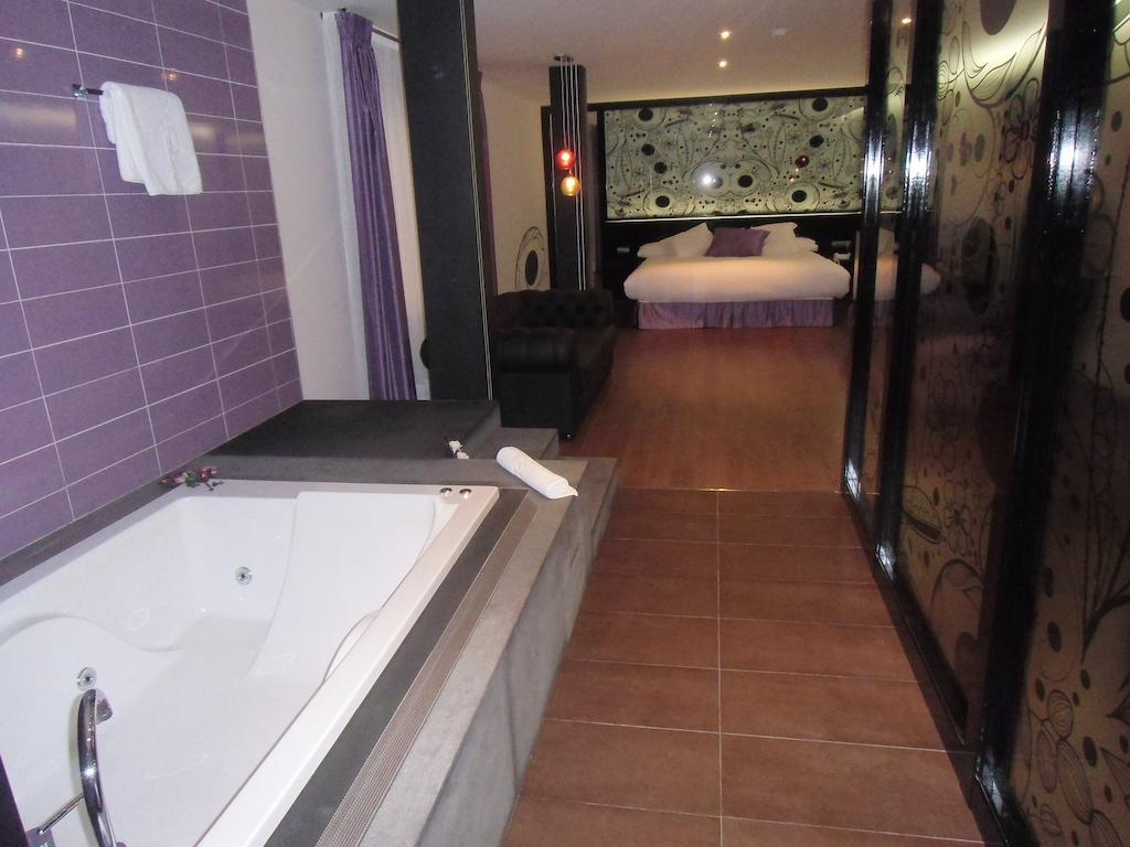 Area de Servicio Villamartín Villamartin de la Abadia Quarto foto